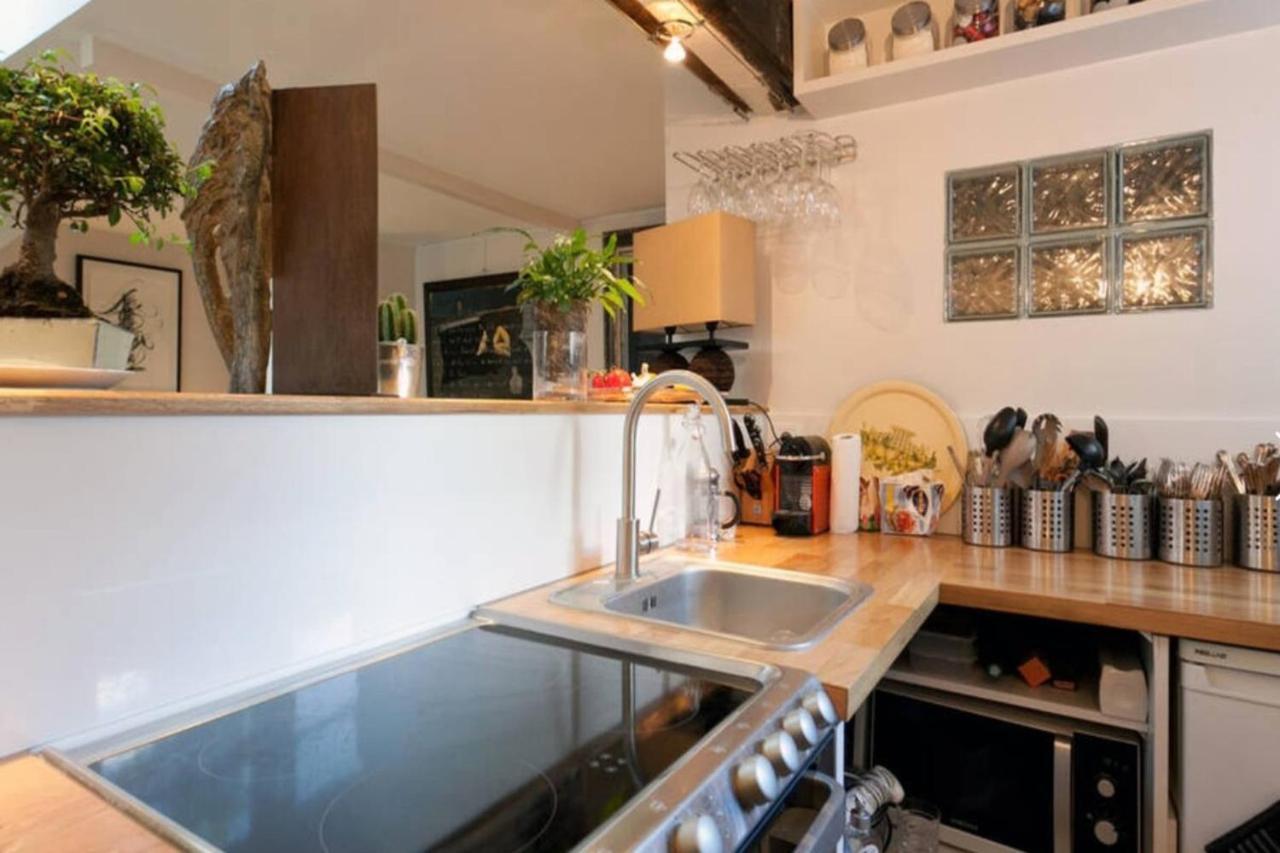 Beautiful 1 Bedroom In Holiday home Paris